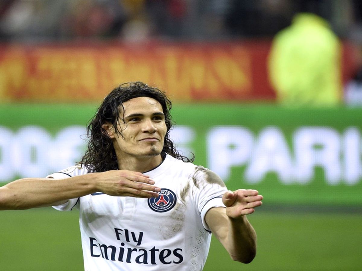 Gol Sevinci Yaşarken Oyundan Atıldı!