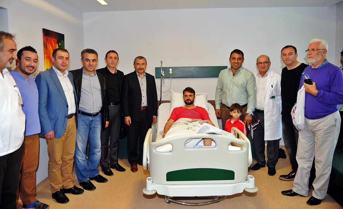 Hamza Yerlikaya\'dan Onur Kıvrak\'a Ziyaret