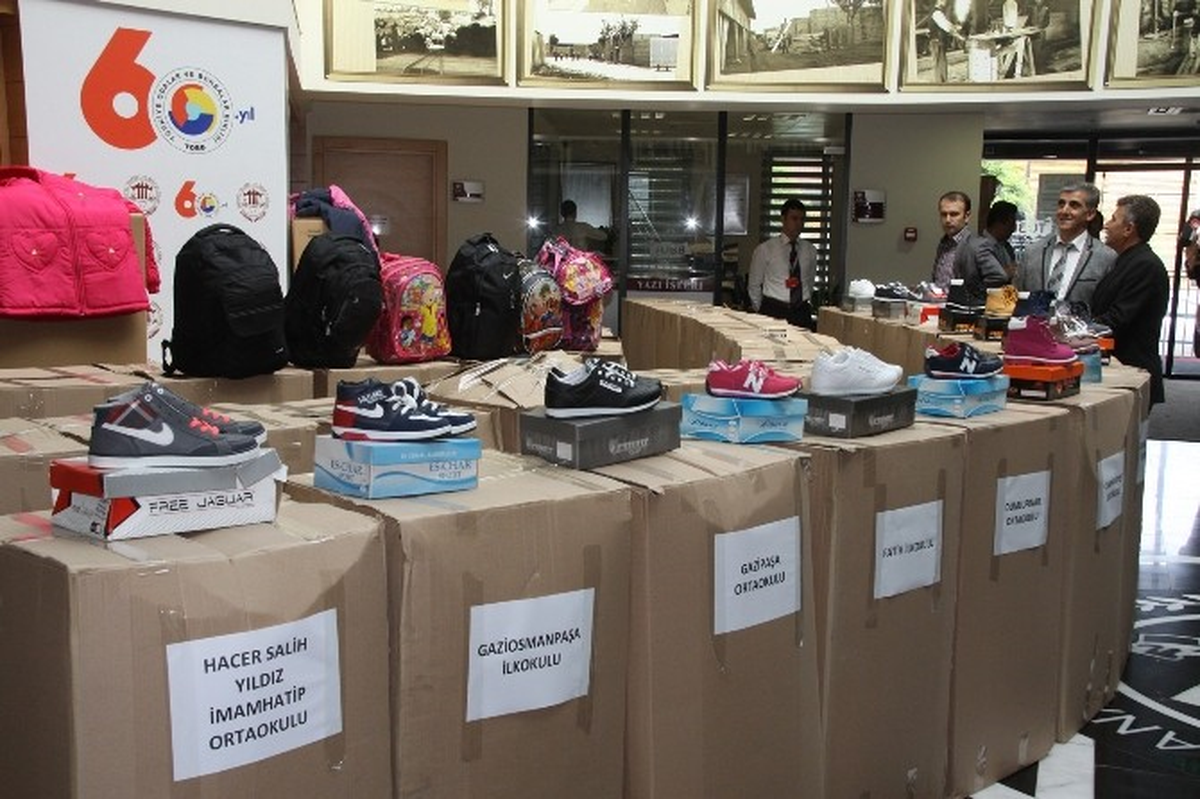 İTSO\'dan 600 Öğrenciye Kırtasiye ve Giyecek Yardımı