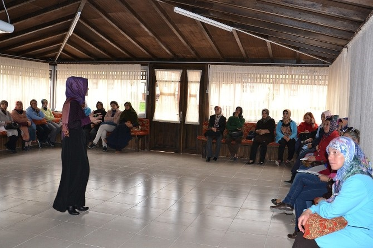 Kadem\'den "Mutlu Aile Mutlu Çocuk" Seminerleri