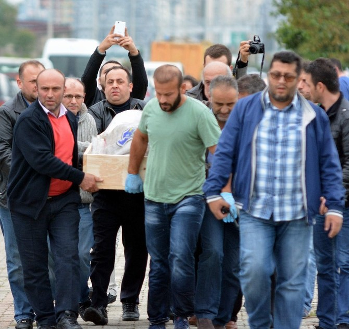 Kayıp Üniversite Öğrencisinin Cesedi Kayalıklarda Bulundu
