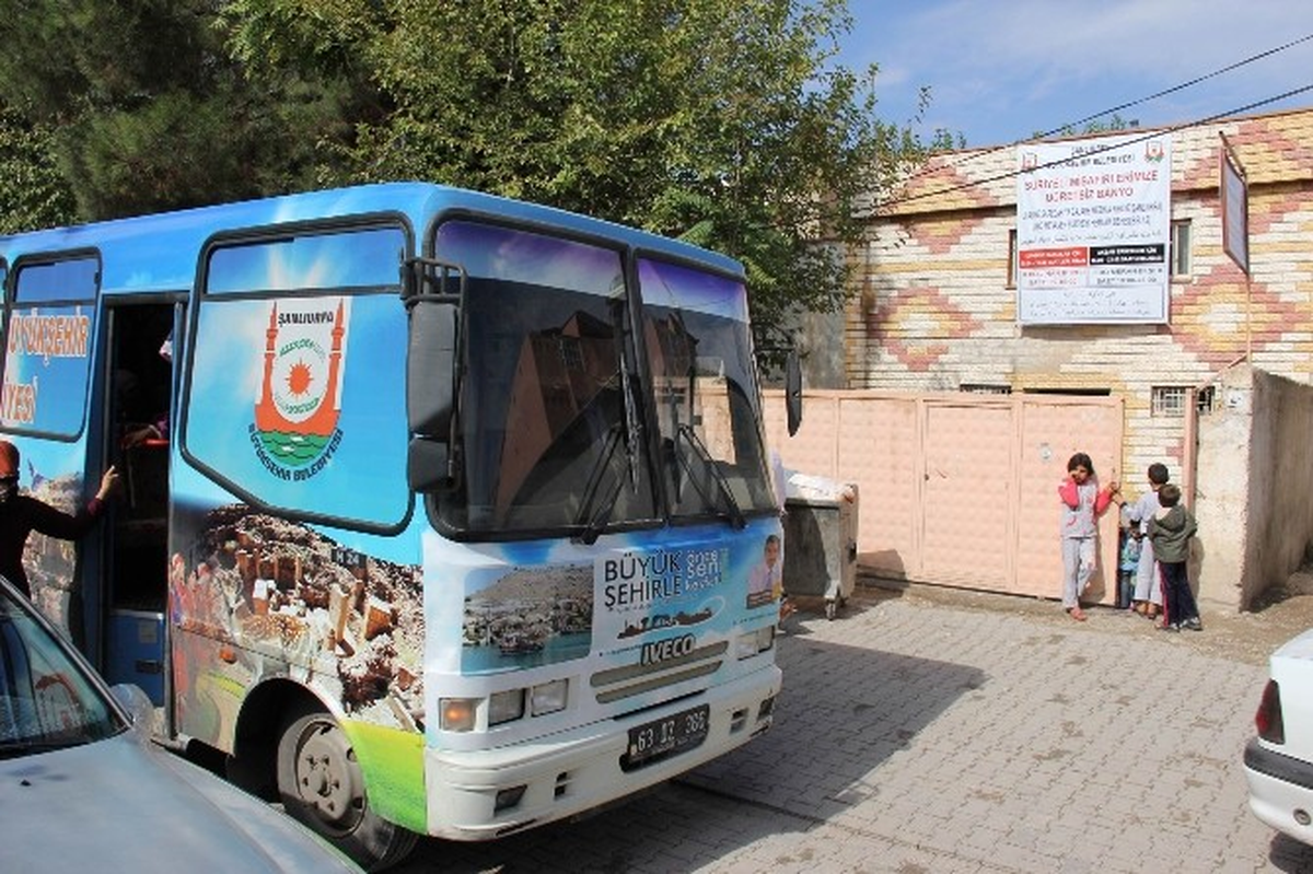 Kobanili Mülteciler Hamama Götürüldü