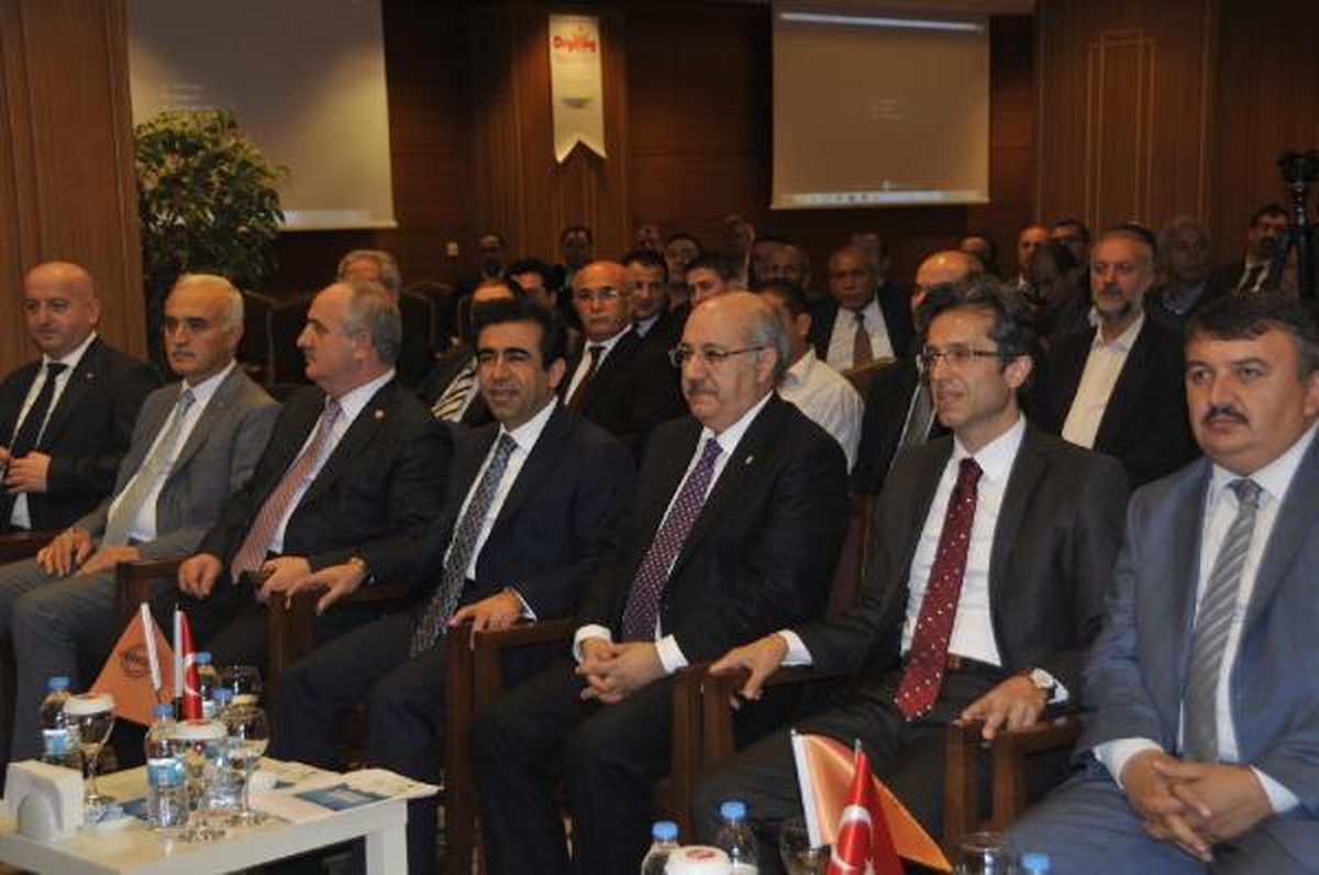 Müsiad\'ın İzmit Buluşmasında Elektrikli Otomobilin Önemi Anlatıldı
