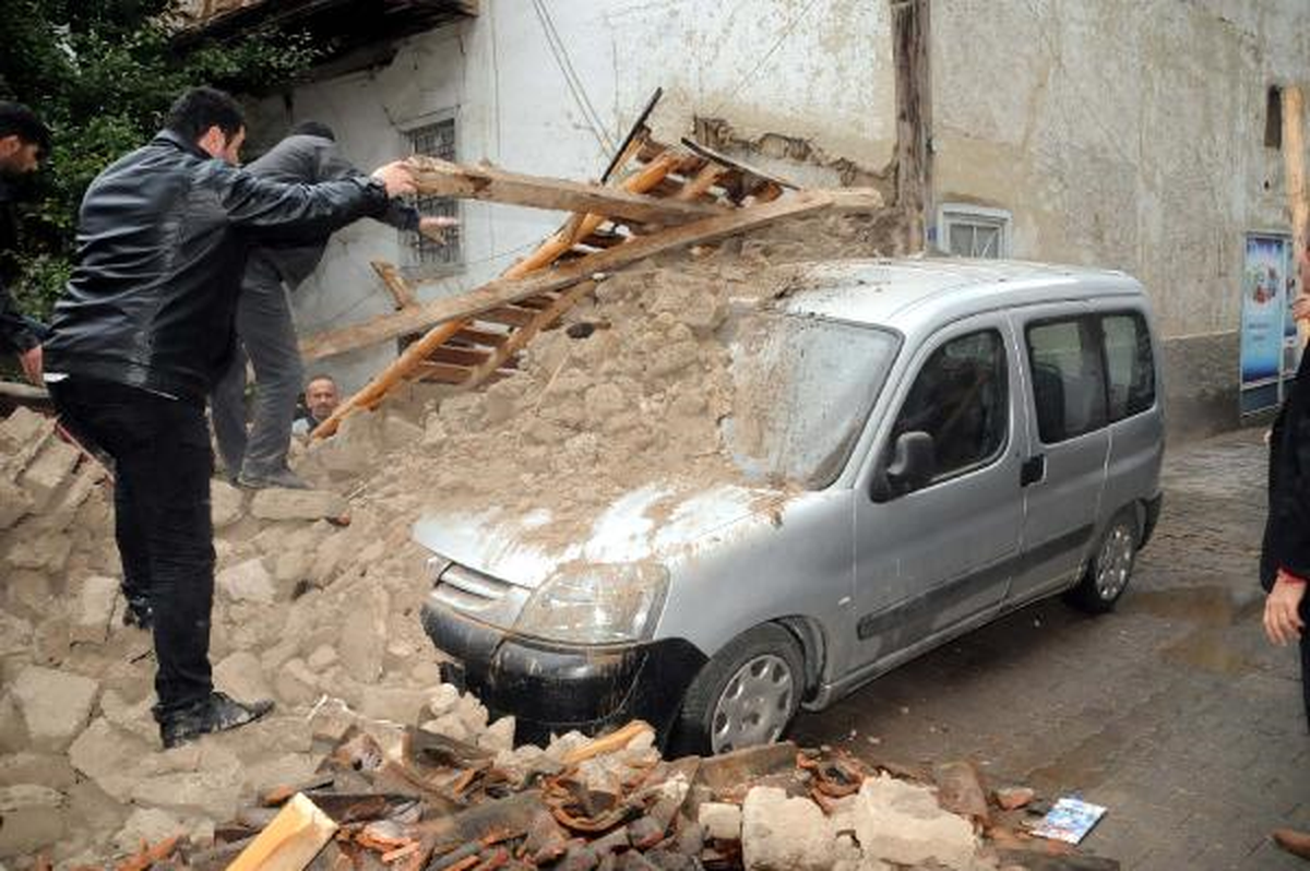 Tokat\'ta Sağanak Yağış Hayatı Olumsuz Etkiledi