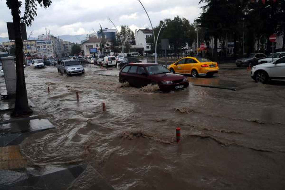 Tokat\'ta Yağış Hayatı Olumsuz Etkiledi