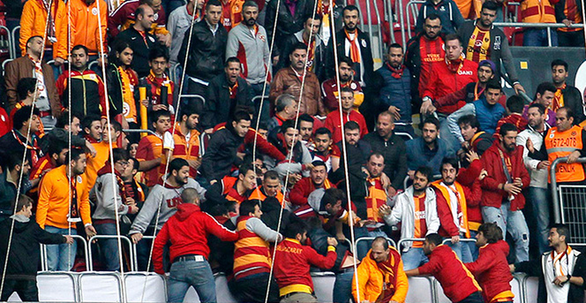 TT Arena'da Kavga Çıktı