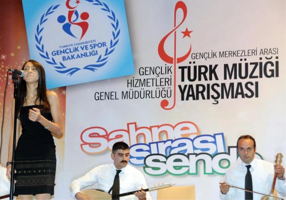 Türk Müziği Yarışması\'nda Samsun Bölge Birincisi Oldu