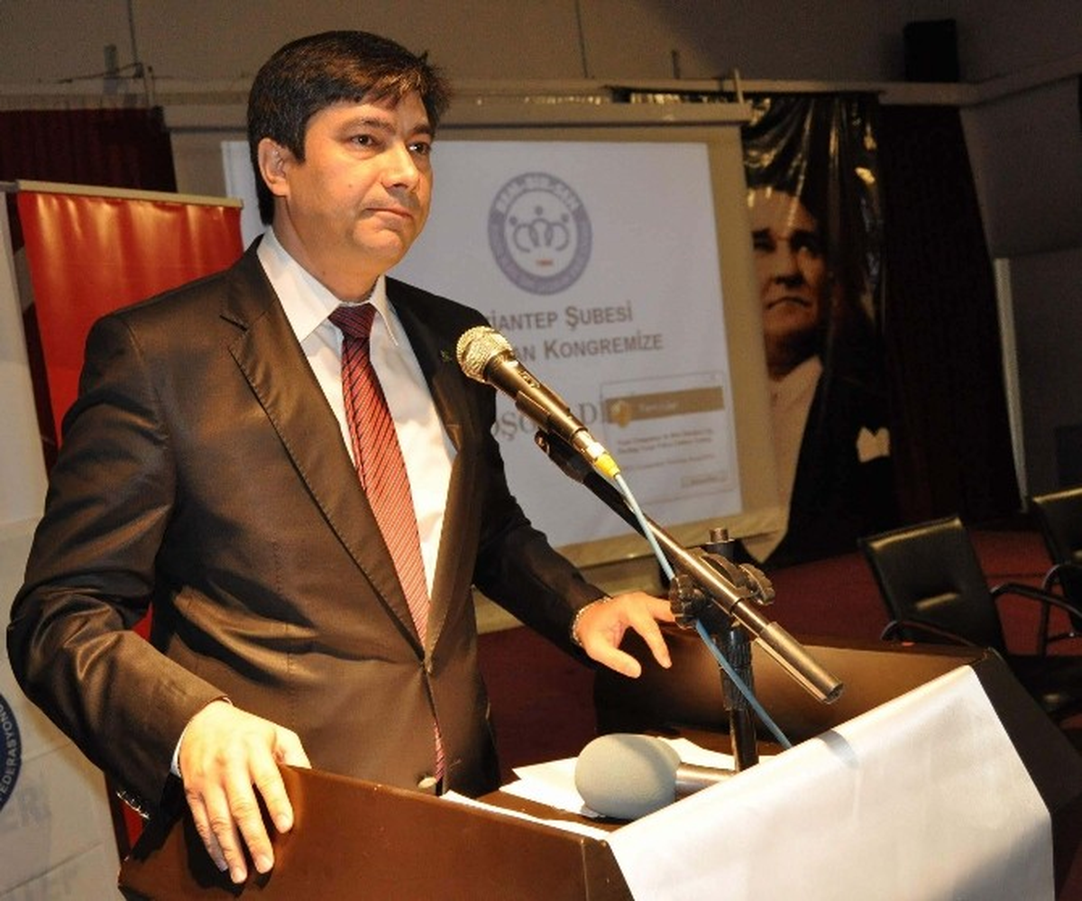 Uslu: "Sendikacılık Kuru Kuruya Eleştiri Yapmak Değildir"