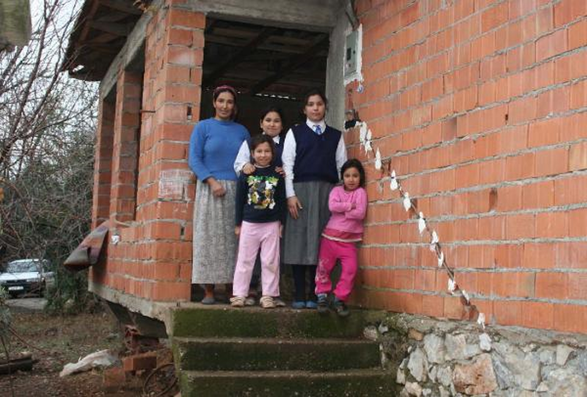 Evlerinden Durmadan Yılan Çıkan Aile Korku Dolu Günler Yaşıyor