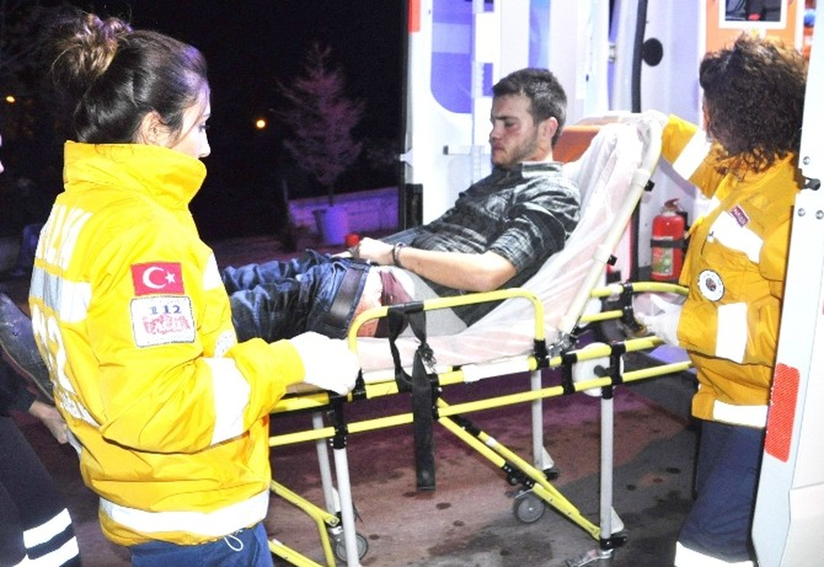 Aksaray\'da Bıçakla Yaralama