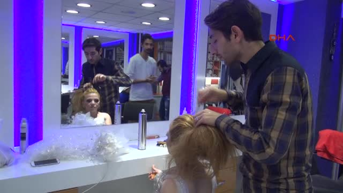 Eskişehir 7 Cüceler\'in \'Meraklısı\'na Kıbrıs\'tan Gelin Geldi