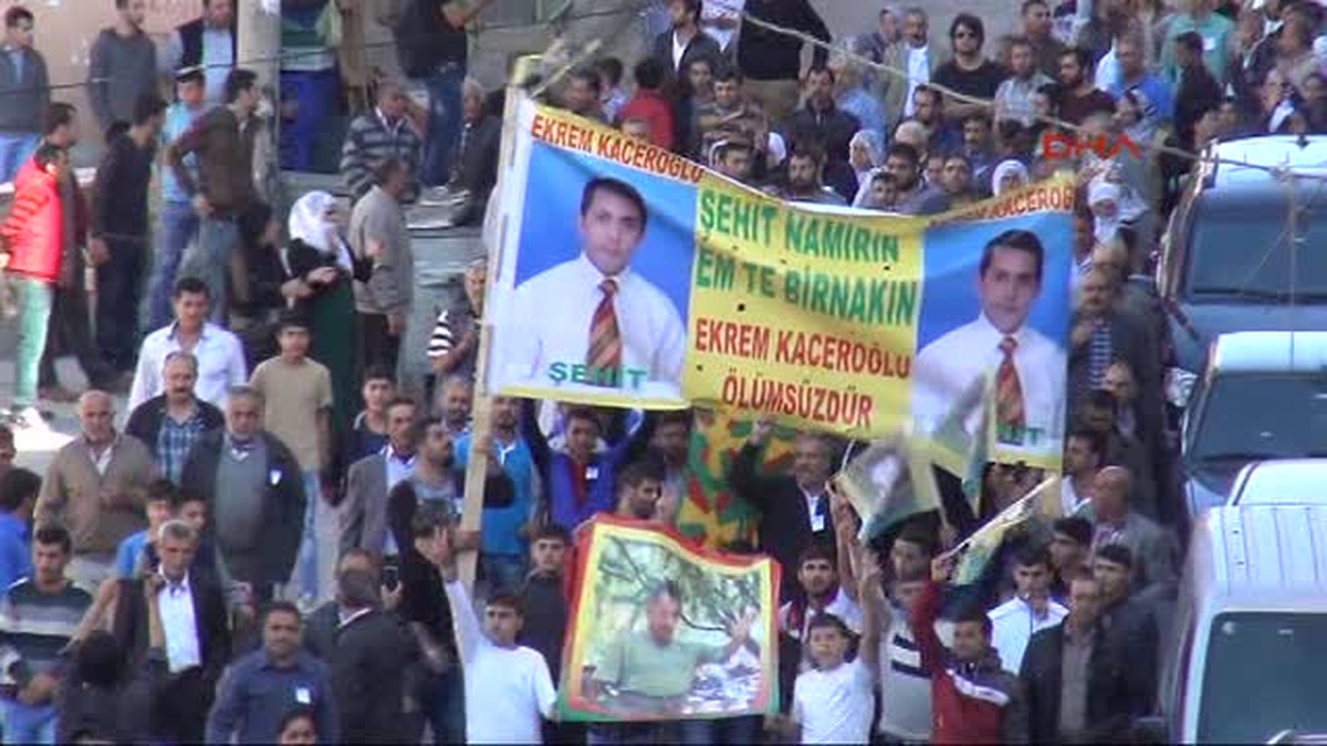 İzmir\'de Kobani Gösterisinde Yaralanan Çaycı Öldü - Ek