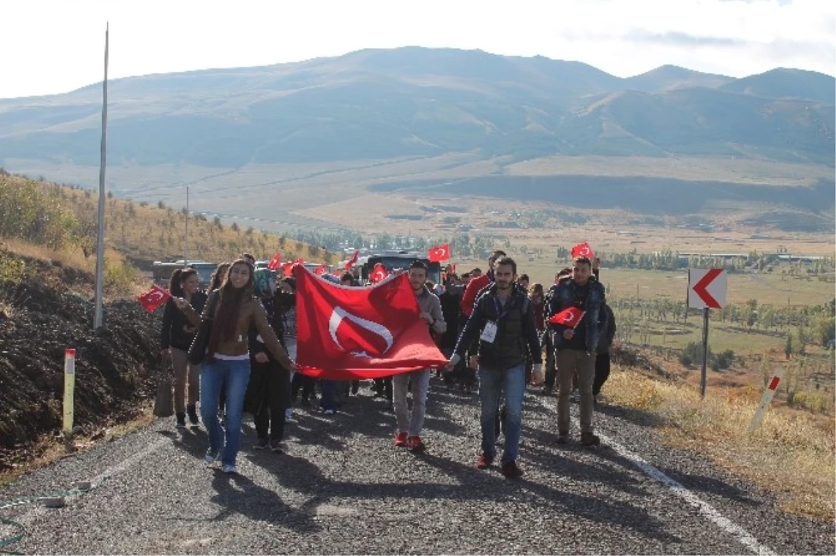 Kampüsün Sesi Gazetesi\'nden, Üniversite Öğrencilerine Şehir Turu Gezisi