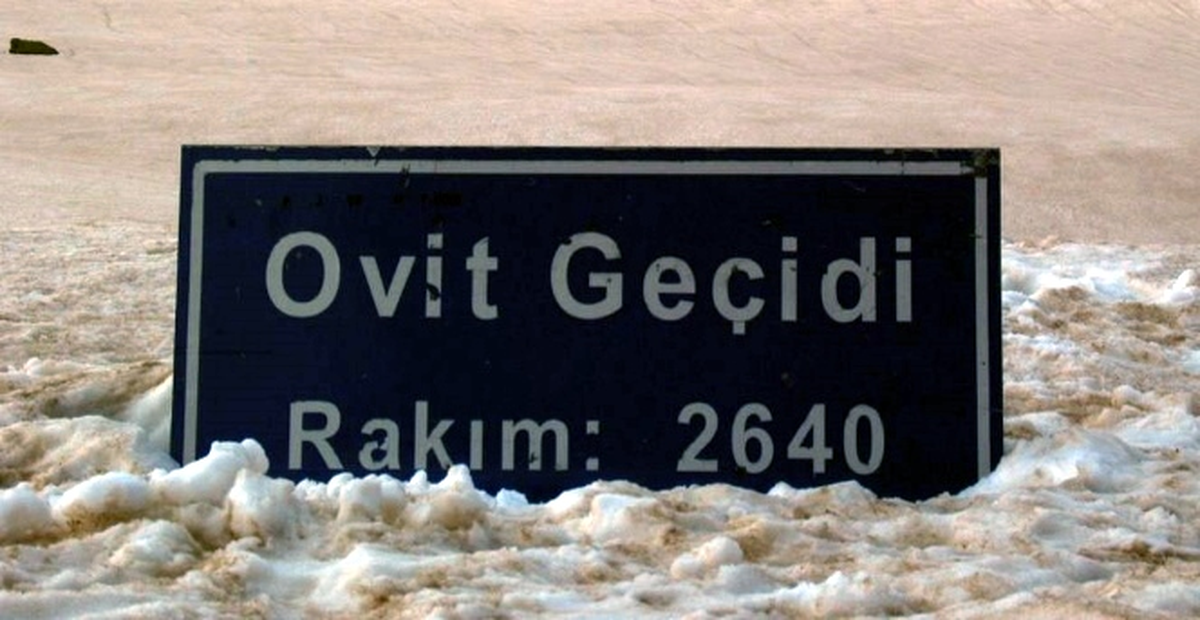 Rize - Erzurum Karayolu Kar Yüzünden Kapandı!
