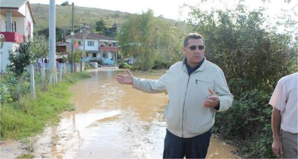 Sakarya\'da İsale Hattındaki Arıza Nedeniyle Bazı Evleri Su Bastı
