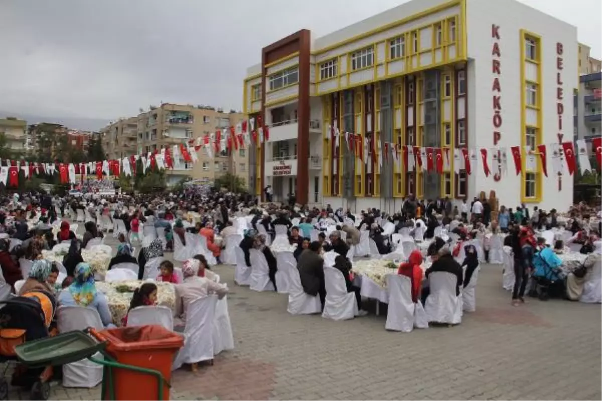 Şanlıurfa\'da 5 Bin Kişiye Kuru Fasulye ve Pilav İkramı