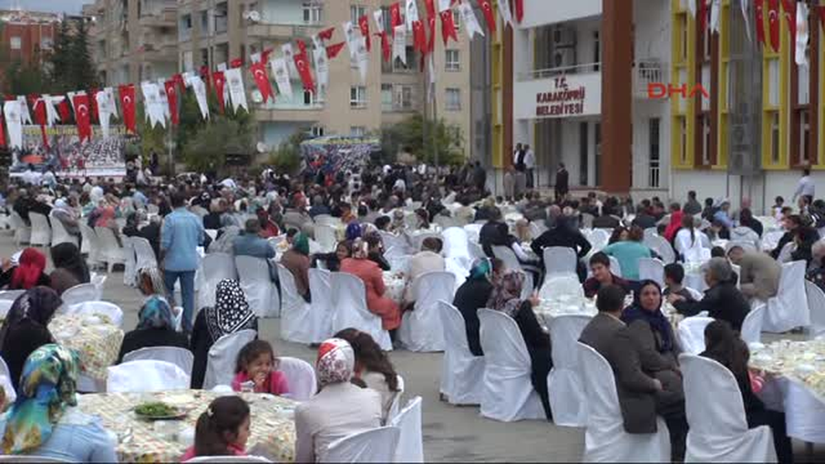 Şanlıurfa\'da 5 Bin Kişiye Kuru Fasulye ve Pilav İkramı
