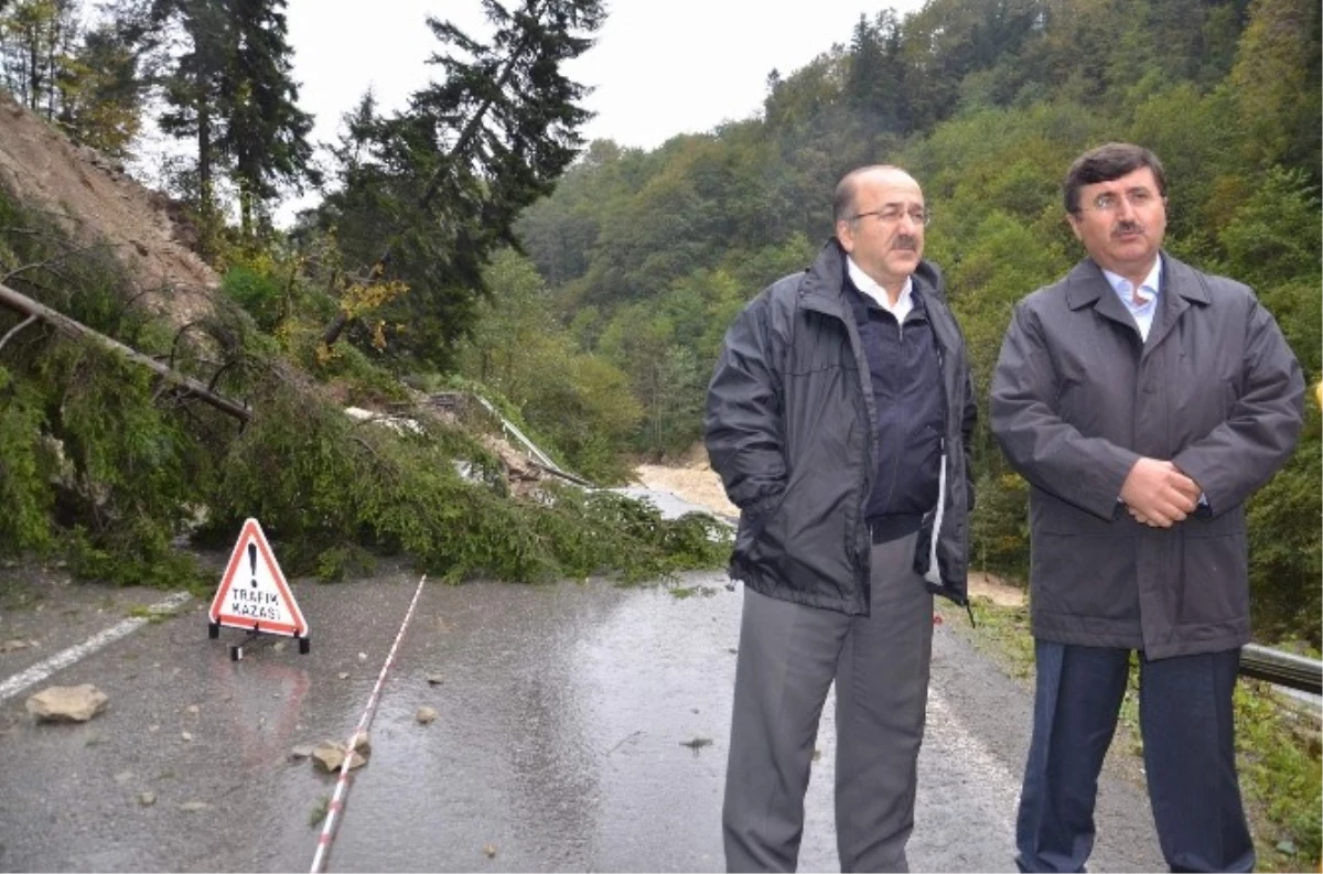 Trabzon\'da Yağış Hayatı Olumsuz Etkiliyor