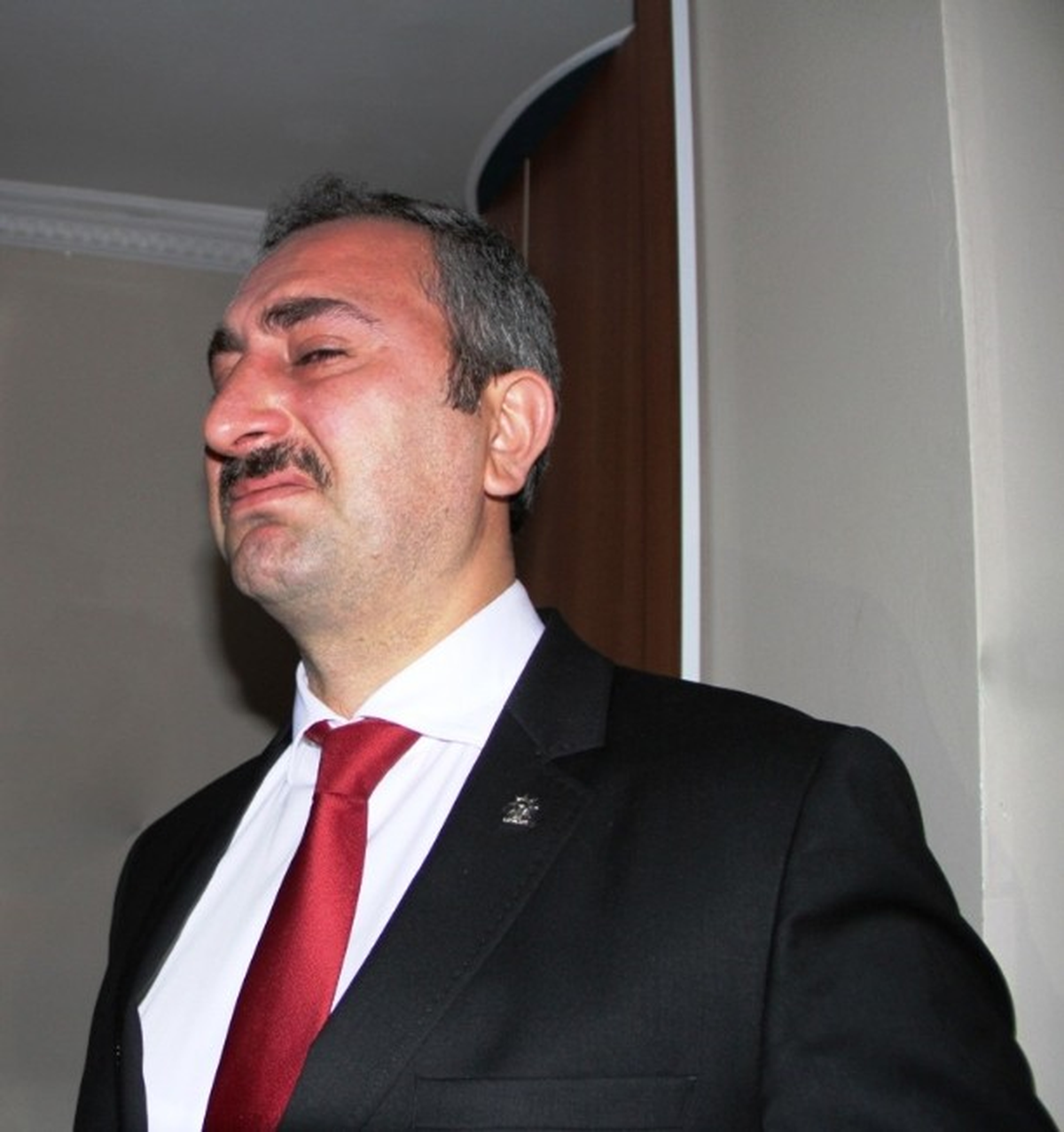 Ak Partili Gül\'ün Gözyaşları