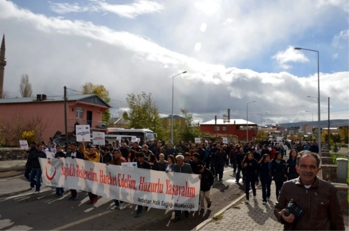 Ardahan\'da Sağlıklı Yaşam Yürüyüşü