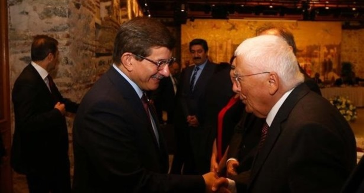 Başbakan Davutoğlu\'nun Akil İnsanlar Heyeti ile Toplantısı