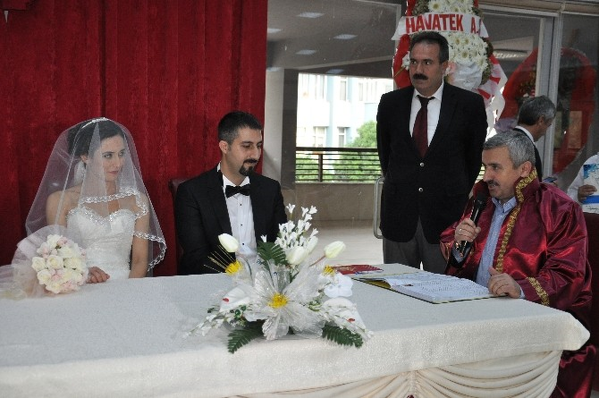 Başkan Baran, Yeni Çiftlerin Mutluluklarına Ortak Oldu