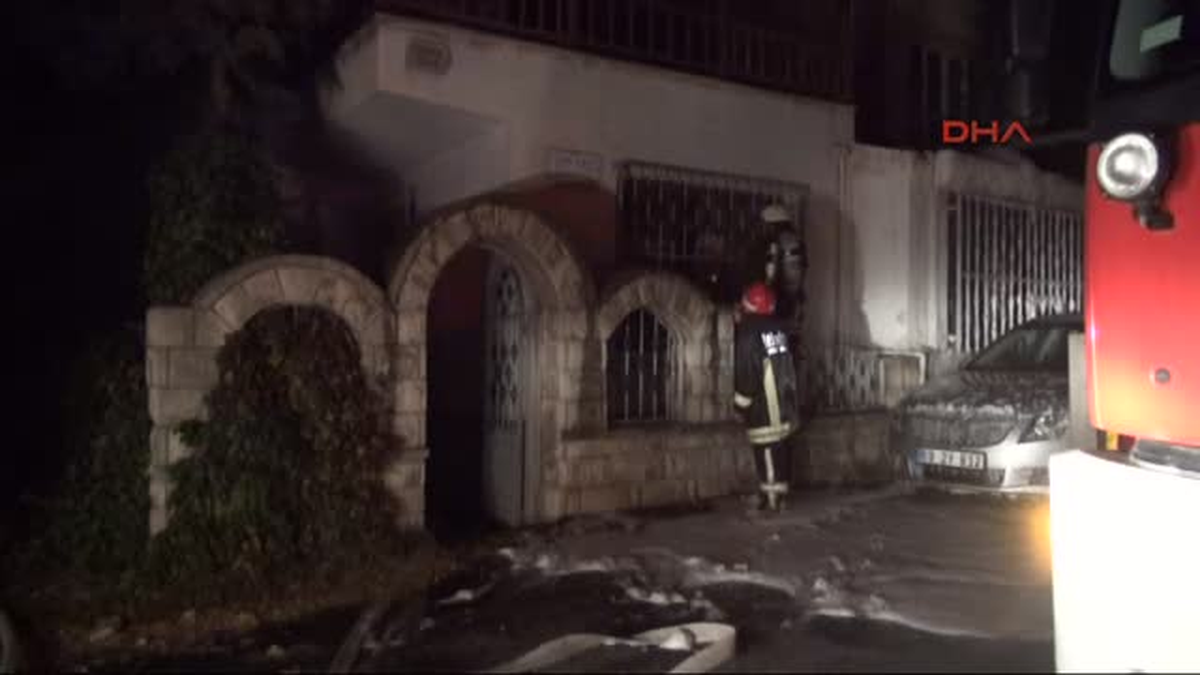 Çorlu\'da Kullanılmayan Villa Kundaklandı