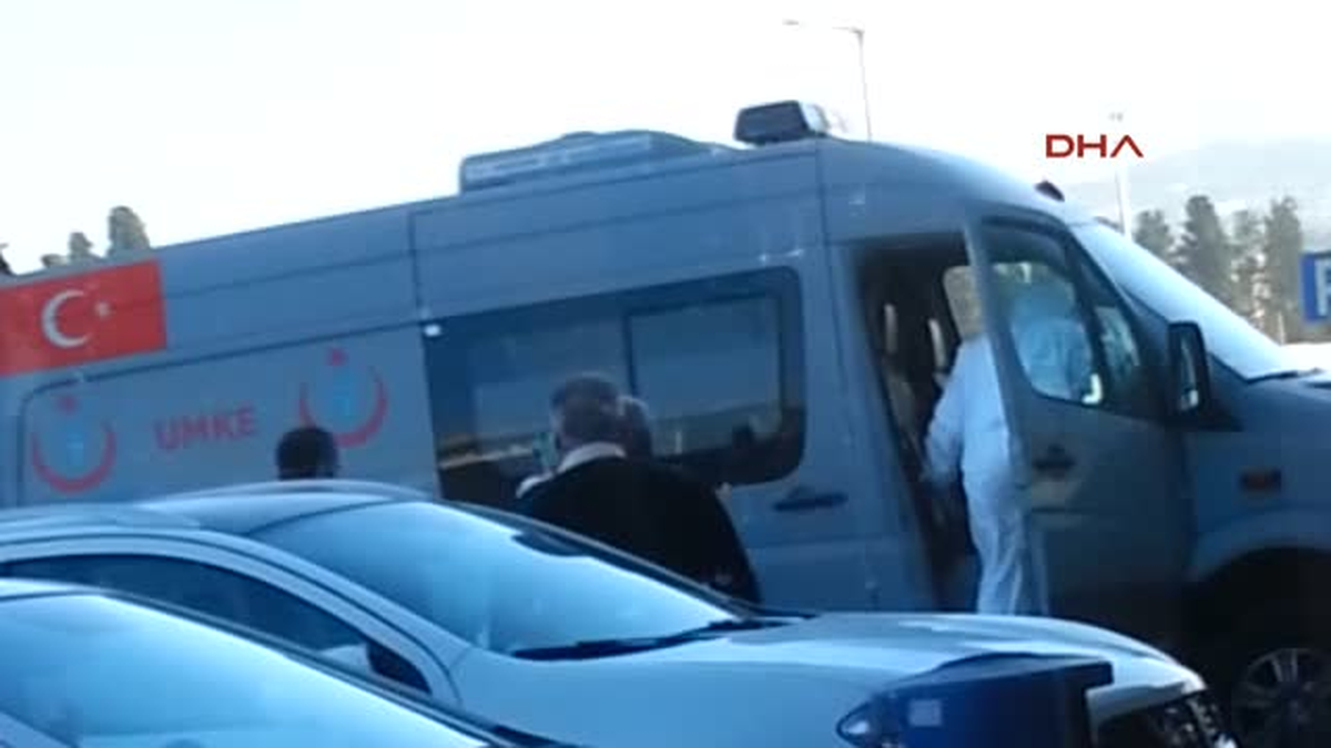 Ebola Alarmına Neden Olan Kişi Hastaneye Böyle Getirildi