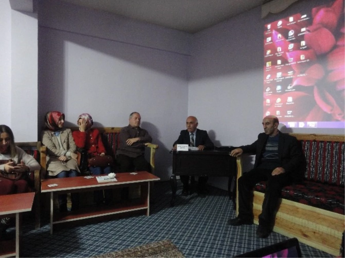 Eğitimci-Yazar Abdurrahman Zeynal Tyb Erzurum Şubesi\'nde Konuştu