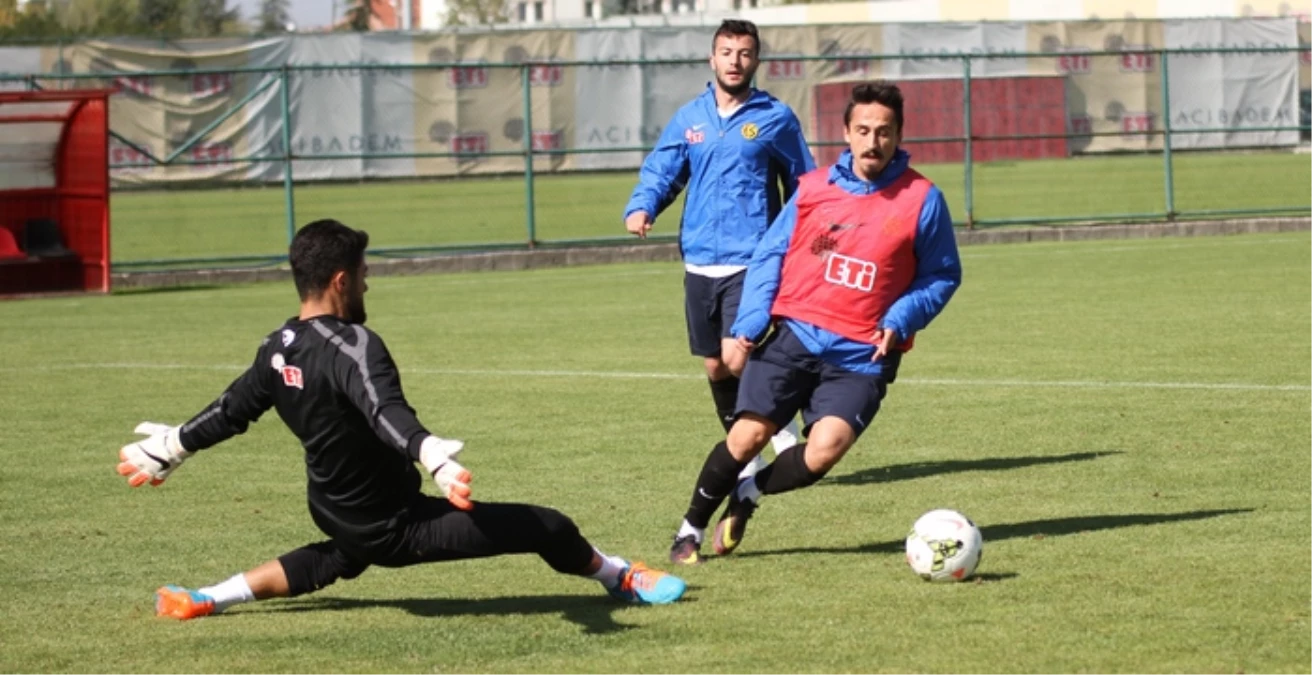 Eskişehirspor, Mersin İdmanyurdu Maçı Hazırlıklarına Başladı