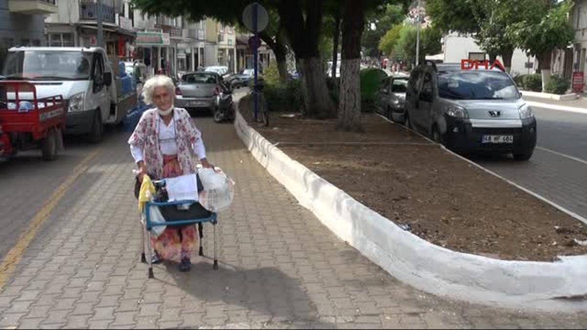 Fethiye\'de Kızının Parka Terk Ettiği Kadın Yaşam Savaşı Veriyor