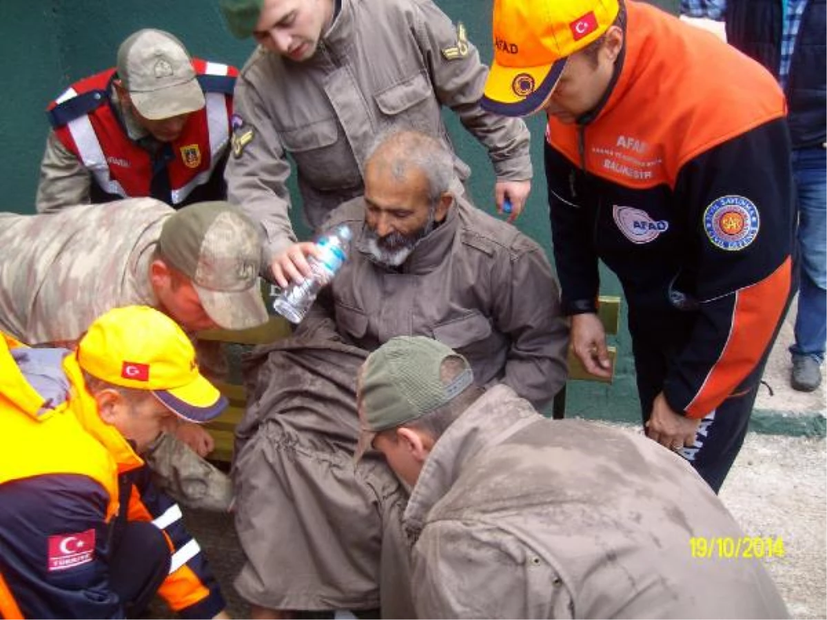 Kayıp Alzheimer Hastasını Jandarma Buldu