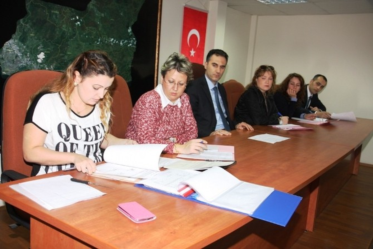 Kocaeli\'de İhtiyaç Sahiplerine Dağıtılacak Ev Eşyaları Alım İhalesi Yapıldı