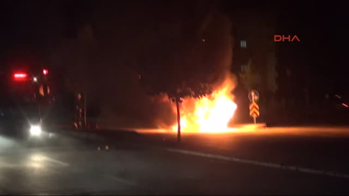 Konya Lpg\'li Otomobil Alev Topuna Döndü