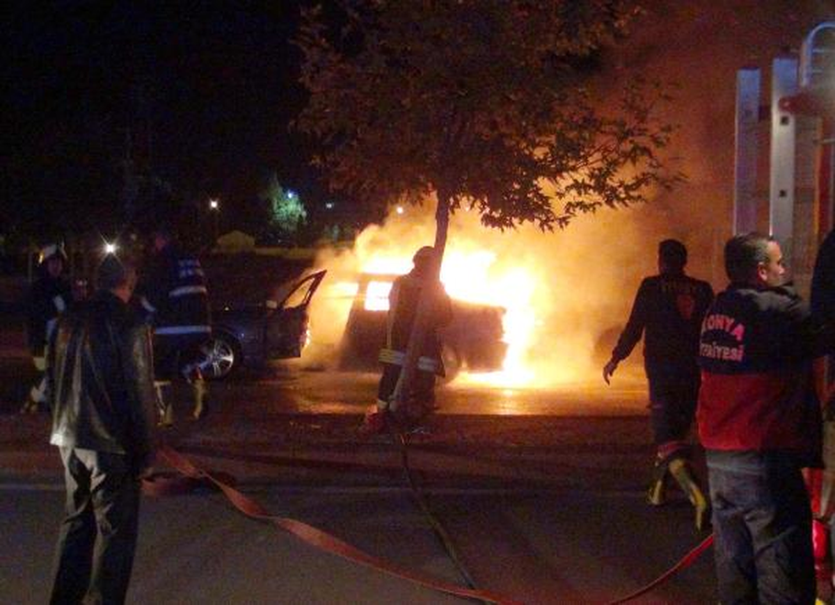 Lpg\'li Otomobil Alev Topuna Döndü