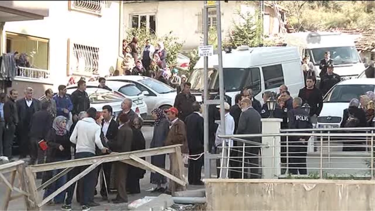 Ankara'da Yaşlı Çift Evde Ölü Bulundu