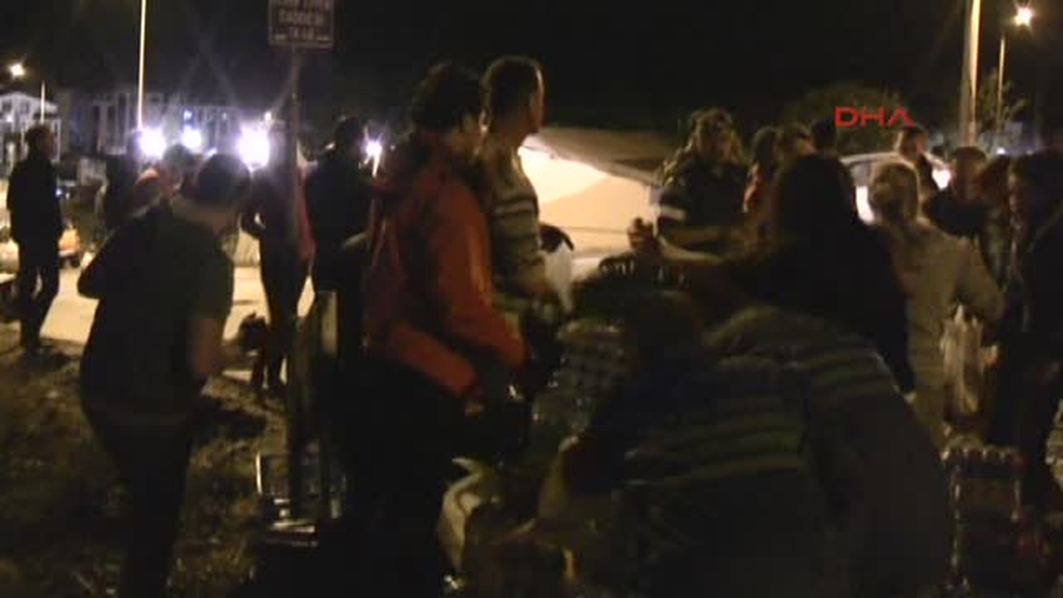 Marmaris\'te Yangın Kısmen Kontrol Altına Alındı