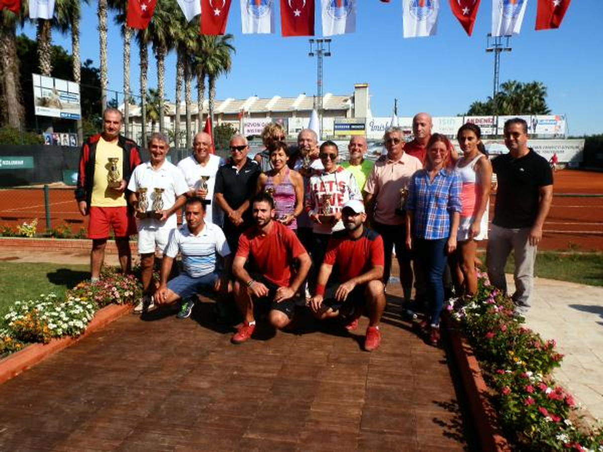 Mersin\'de Tenis Senior Türkiye Klasman Turnuvası Sona Erdi