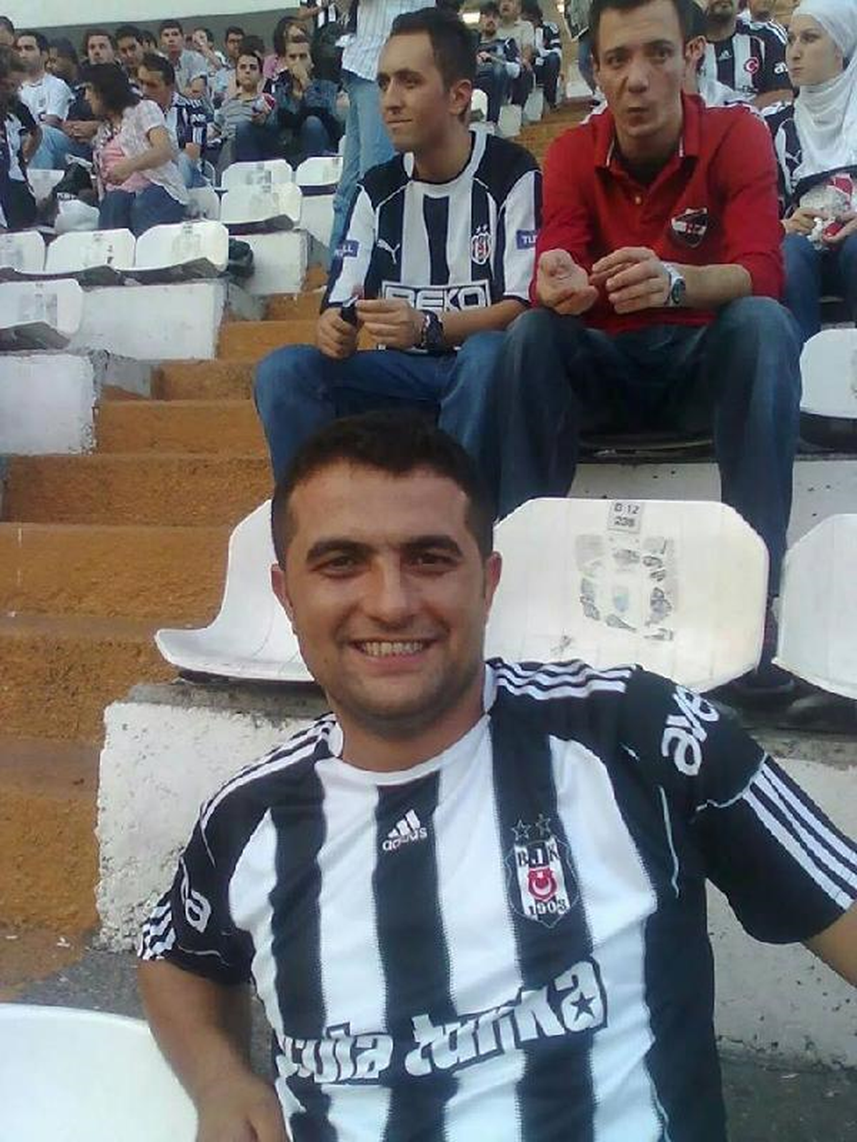 Şarampole Yuvarlanan Kamyonun Şoförü Öldü