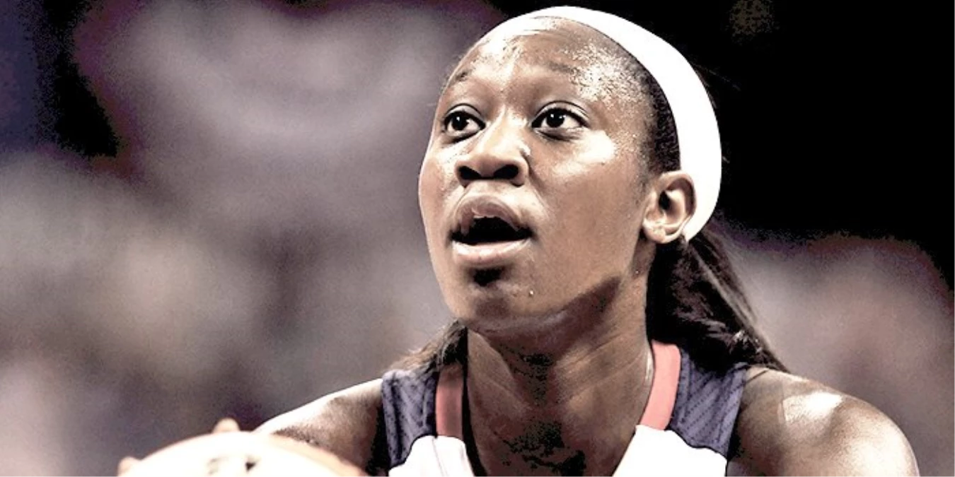 Tina Charles Sağlık Kontrolünden Geçti