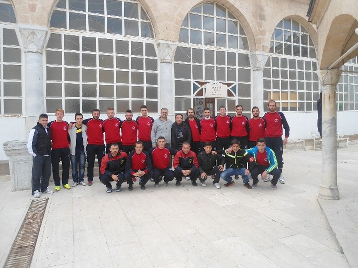 Uluoymak 1 Eylülspor Deplasman Maçı Öncesi Gezi ile Moral Depoladı