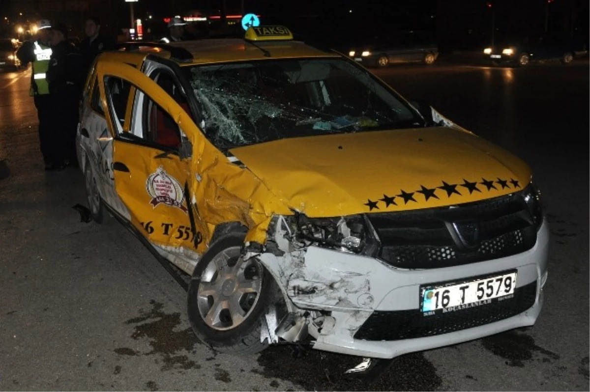 İnegöl\'de Trafik Kazası: 6 Yaralı