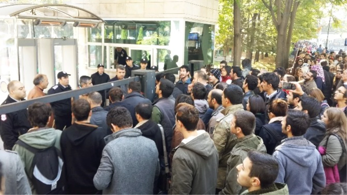 Ankara Üniversitesi\'ndeki Kavgada 3 Öğrenci Yaralandı