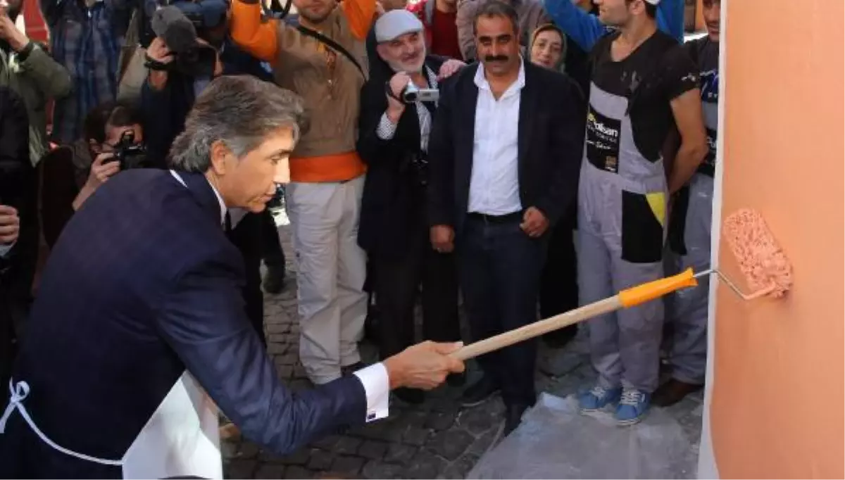 Balat\'ta Binaların Rehabilitasyon Çalışmaları Başladı