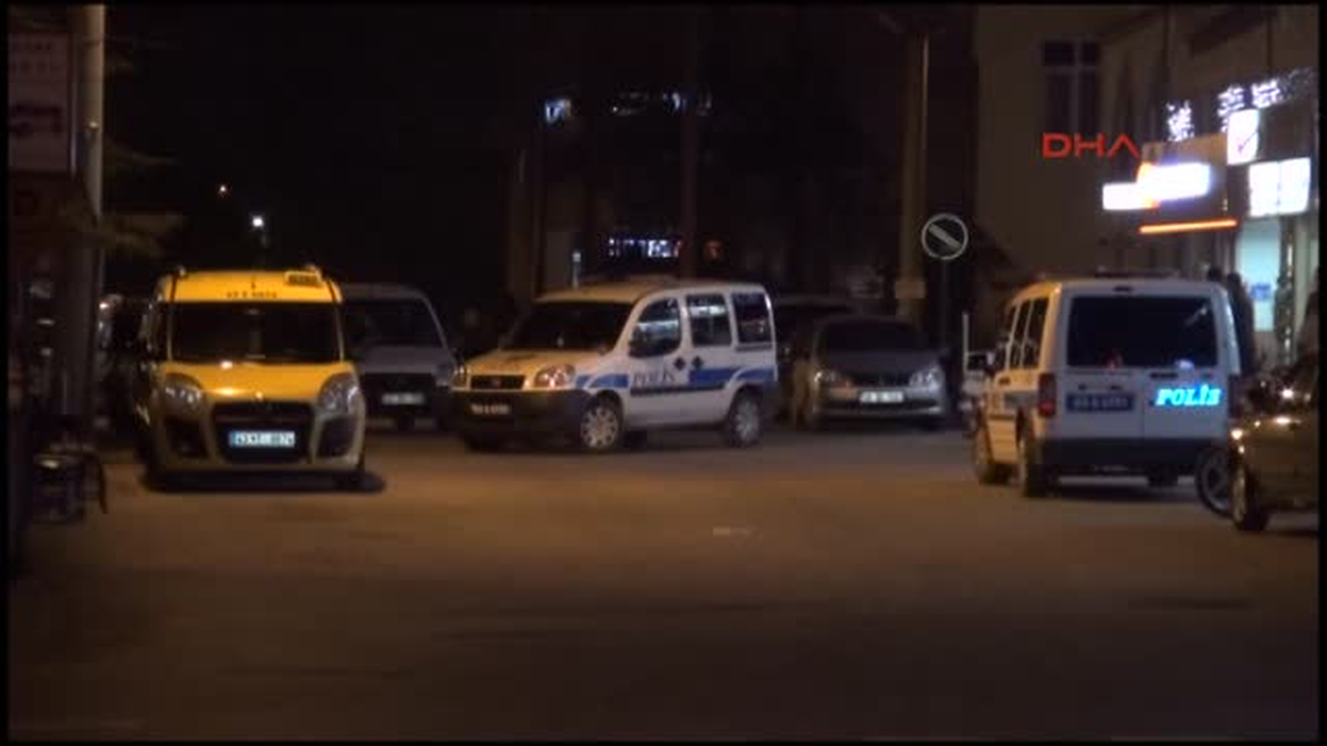 Kütahya\'da Çöp Varilindeki Kadın Çantası Fünye ile Patlatıldı