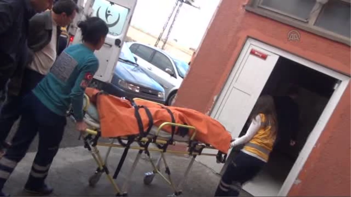 Tatvan\'da Trafik Kazası: 4 Ölü