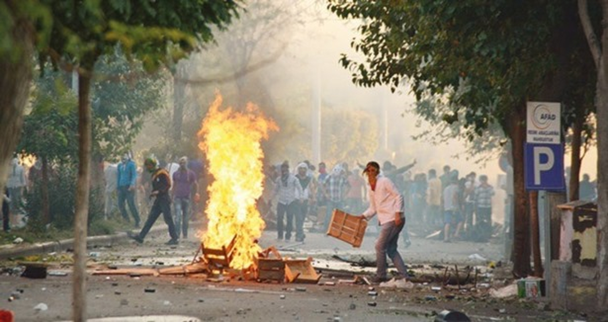 Türkiye\'de Ortalığı Yakıp Yıkan 13 Kobanili Gözaltında