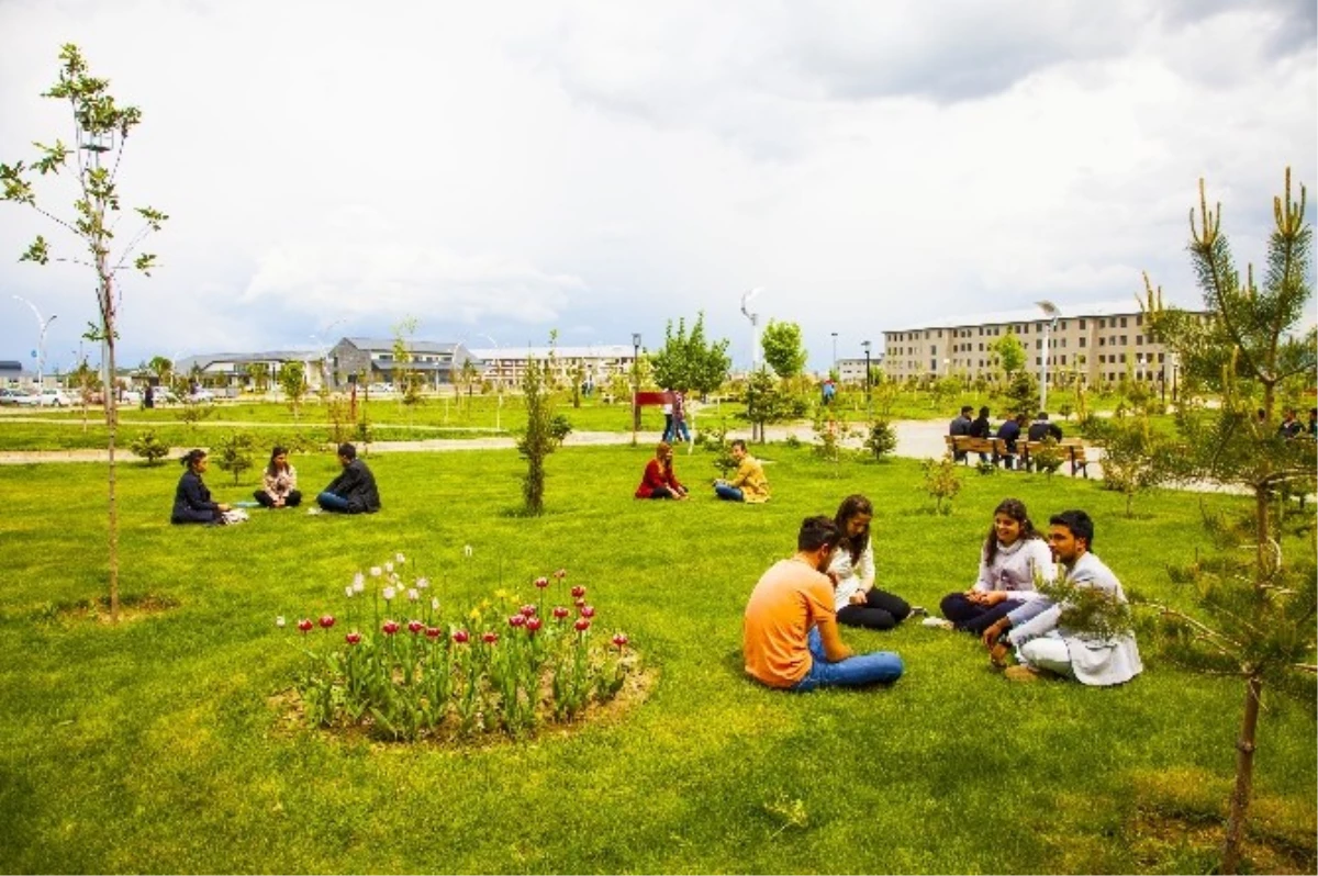 Ağrı İbrahim Çeçen Üniversitesi Hızla Büyüyor
