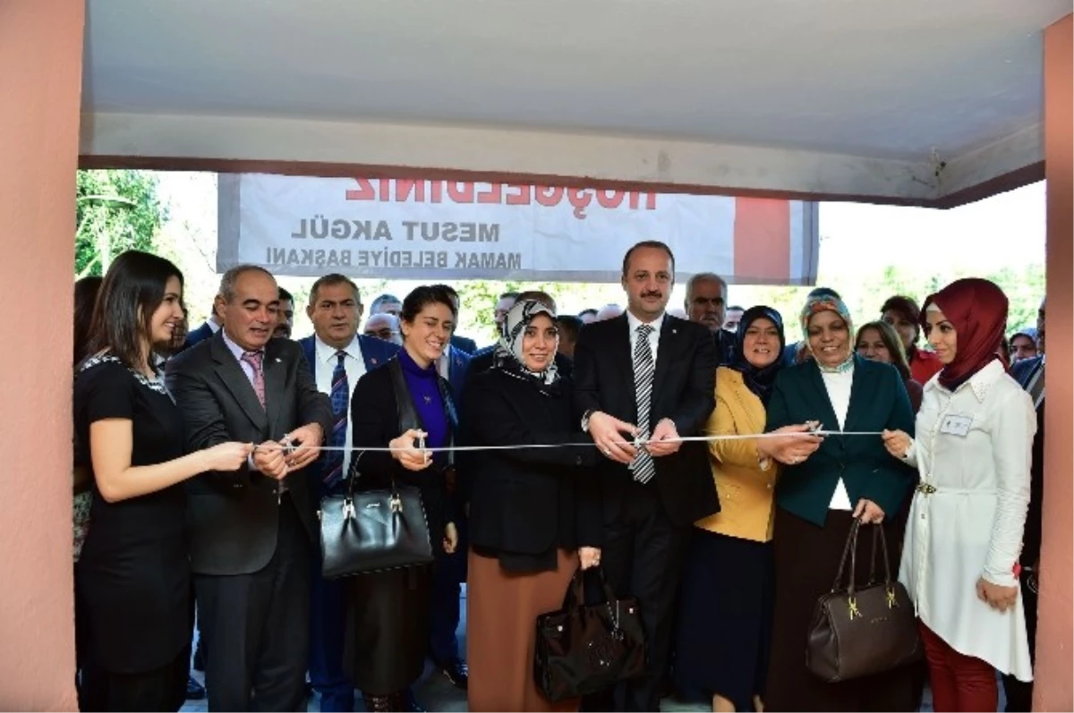 Mamak Belediye Başkanı Akgül, Lalahan\'da Sergi Açılışı Yaptı