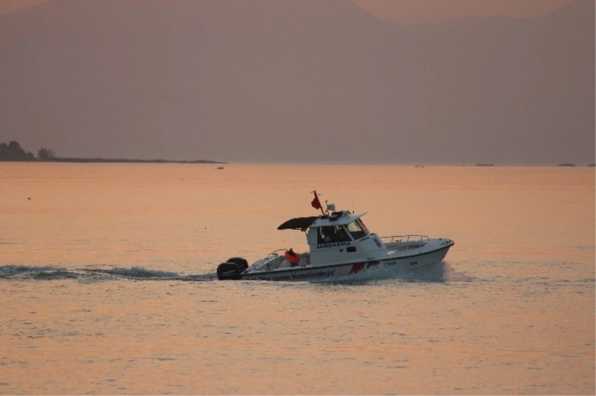 Beyşehir Gölü\'nde Gemi Ruhsatsız Ava Ceza